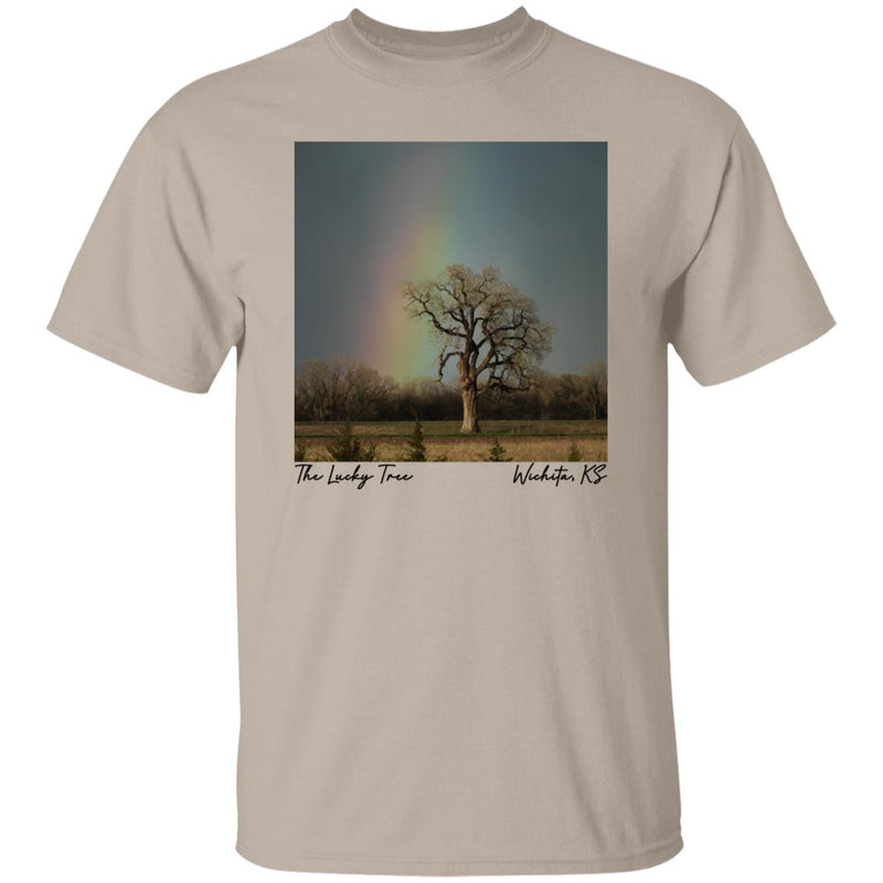 The Lucky Tree Under a Rainbow Men's T-Shirt